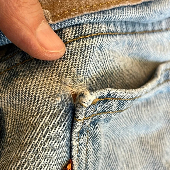 Vintage Levis 619 from  the 60's 70's distressed cut offs orange tab size 28/29 - Picture 6 of 9